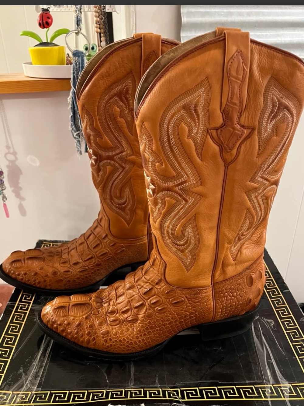 Men's Tan Western Leather Cowboy Boots - Embossed Alligator Pattern